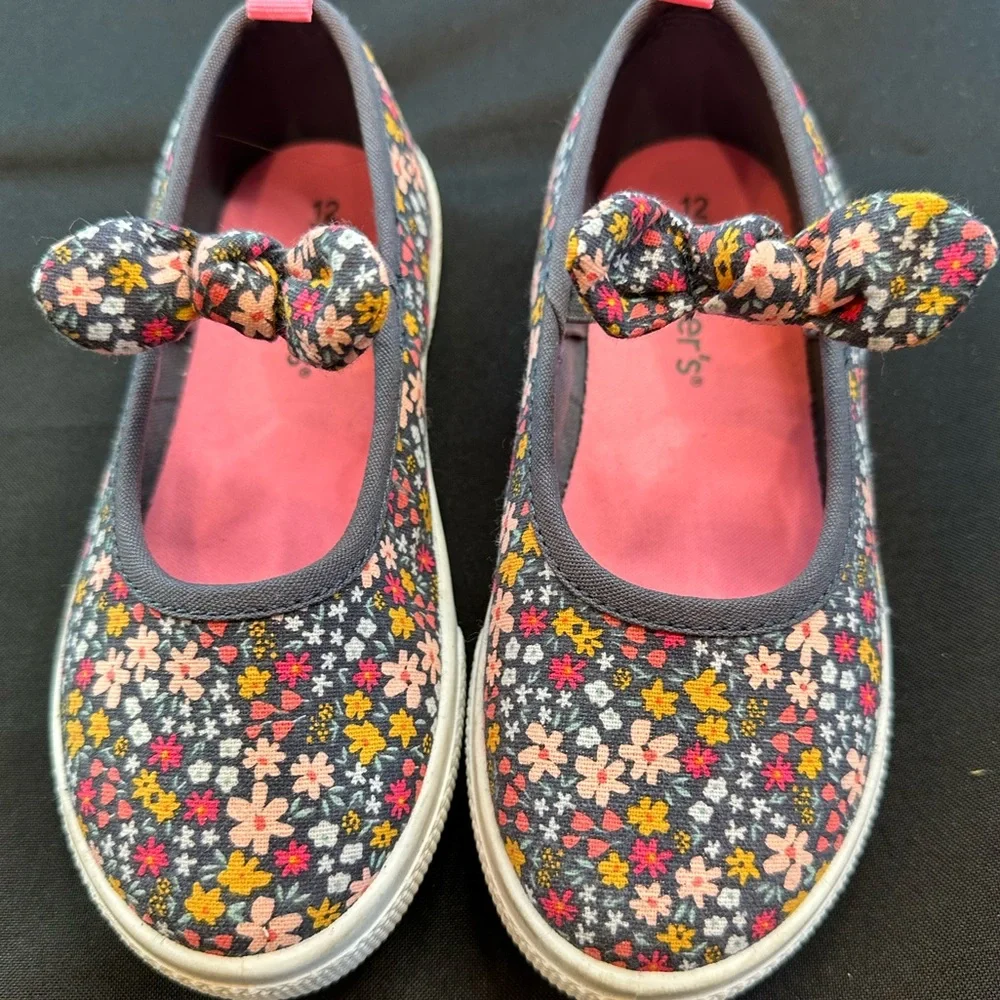 Floral Kids maryjanes with Bow Accent